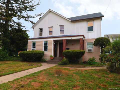 92 Solomon Avenue, Inwood, NY 11096