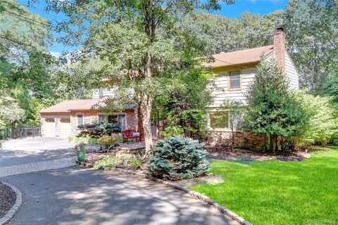 105 Cliff Road, Port Jefferson, NY 11777