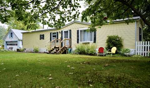 408 & 412 Hunnewell Avenue, Pittsfield, ME 04967