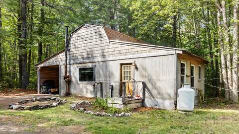 1053 Oliver Hill Road, Dover-Foxcroft, ME 04426