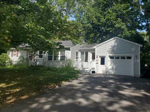 21 Lombard Street, Gorham, ME 04038