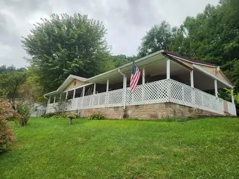 151 Aster Lane, PRINCETON, WV 24739