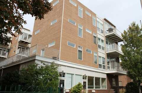 915 S Oak Park Avenue, Oak Park, IL 60304