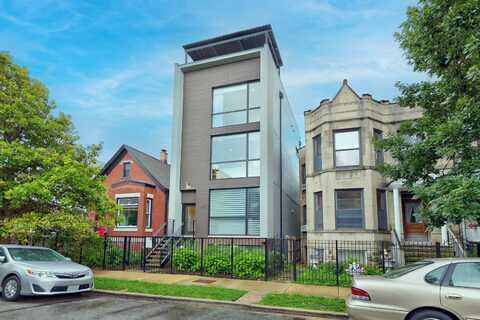 3115 W Lyndale Street, Chicago, IL 60647