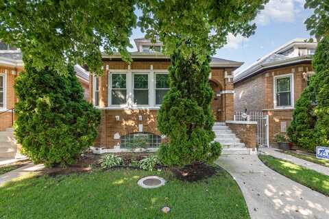 6140 S Karlov Avenue, Chicago, IL 60629