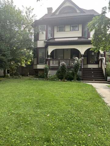 319 Wesley Avenue, Oak Park, IL 60302