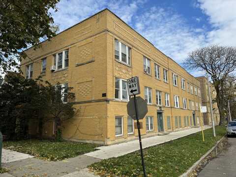 4652 W Palmer Street, Chicago, IL 60639