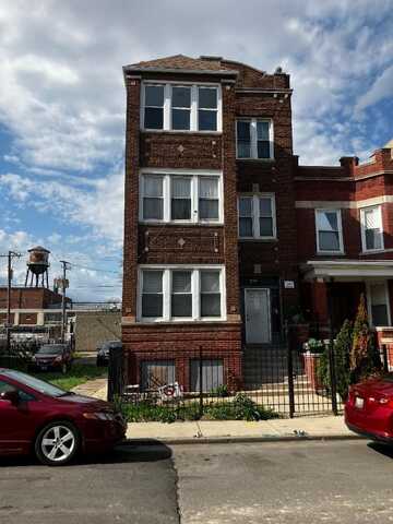 4016 W Grenshaw Street, Chicago, IL 60624