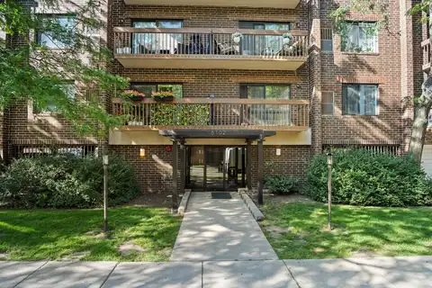 6102 N Sheridan Road, Chicago, IL 60660