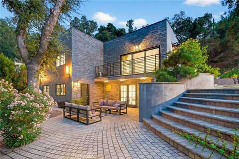 7576 McGroarty Terrace -7582, Los Angeles, CA 91042