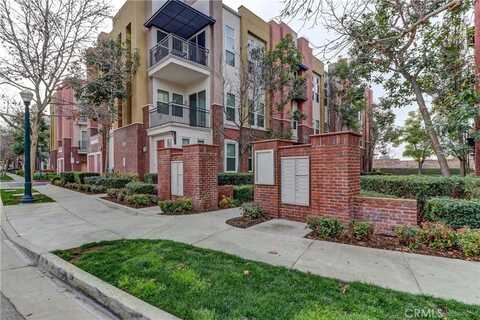 706 W 1st Street, Claremont, CA 91711