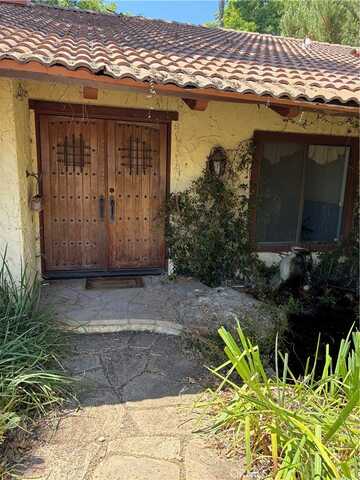 25319 Via Artina, Valencia, CA 91355