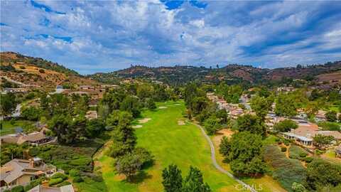 4311 Los Padres Drive, Fallbrook, CA 92028