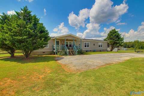 1075 County Road 296, Hillsboro, AL 35643