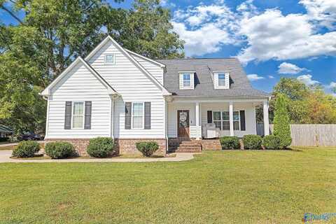 1501 Brookline Street NW, Hartselle, AL 35640