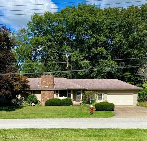 135 Ridgeland Drive, Amherst, OH 44001