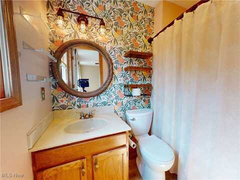 8722 Glenarden Circle NW, Massillon, OH 44646