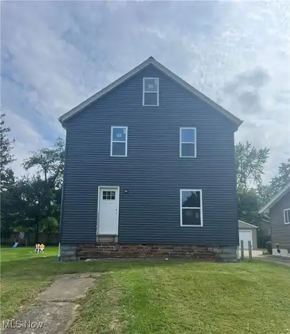 416 Bronson Street, Medina, OH 44256