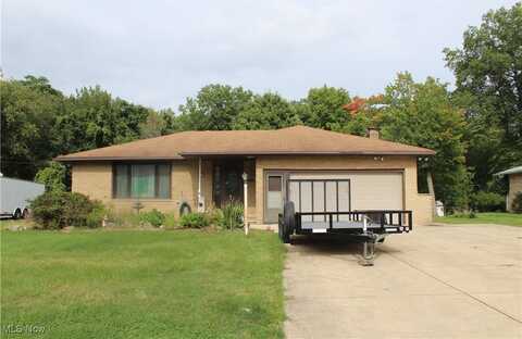 1185 E Dartmoor Avenue, Seven Hills, OH 44131