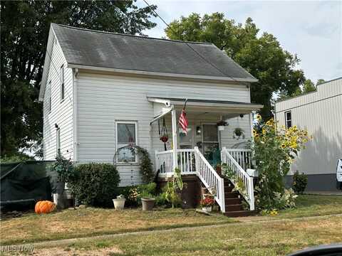 100 Park Avenue SE, Carrollton, OH 44615
