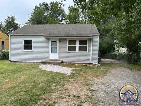 3413 SE Indiana AVE, Topeka, KS 66605