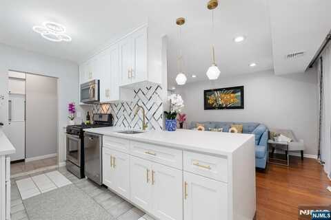 458 River Road H, Nutley, NJ 07110