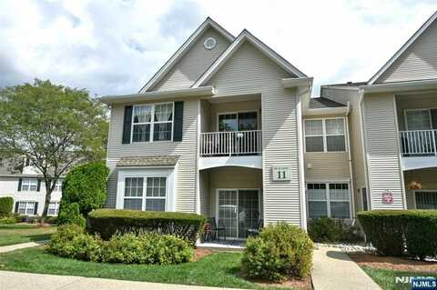 402 Cambridge Drive, Butler, NJ 07405