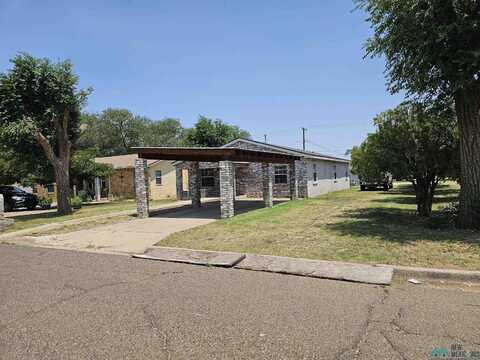 1301 N Oak Street, Clovis, NM 88101