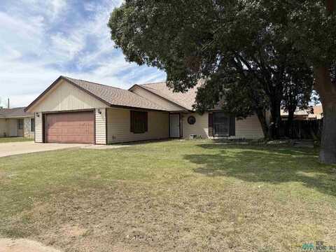 2302 W Bullock Avenue, Artesia, NM 88210