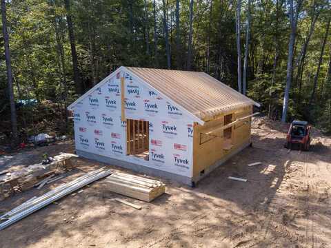 31 Lakeshore Drive, Middleton, NH 03887