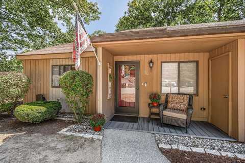 20 Essex Green Court, Merrimack, NH 03054