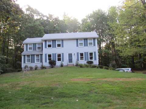 16 Montgomery Farm Road, Derry, NH 03038