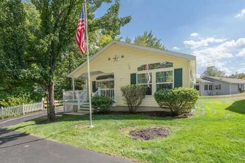 152 Ledgewood Way, Manchester, NH 03104