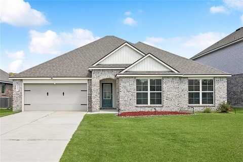 16761 HIGHLAND HEIGHTS Drive, Covington, LA 70435