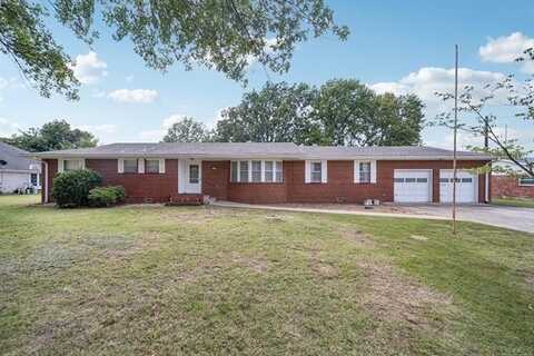 1715 SE Madison Boulevard, Bartlesville, OK 74006
