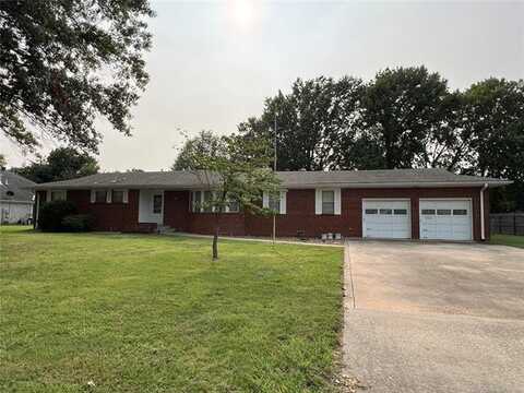 1715 SE Madison Boulevard, Bartlesville, OK 74006