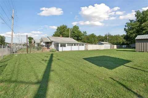 1923 E Pine Street, Tulsa, OK 74110