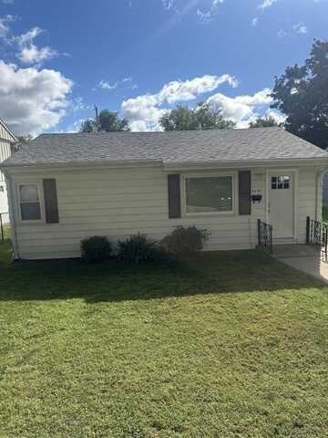4048 CAPITOL ST, Sioux City, IA 51108