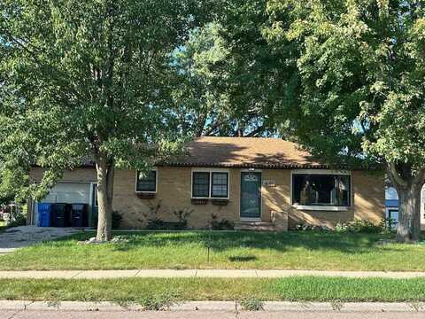 811 SE 3rd Street, Le Mars, IA 51031