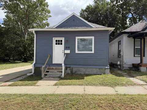 208-10-10A Sioux St., Sioux City, IA 51103