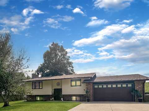 1503 Orbit Drive, Hinton, IA 51024