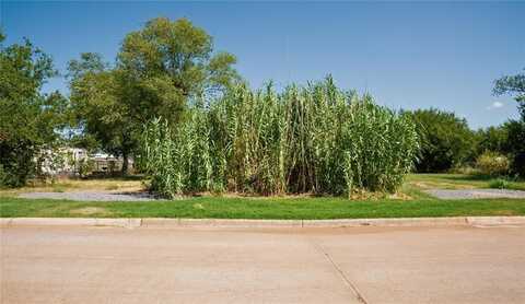 2025 Charles Whitlow Avenue, Lawton, OK 73501