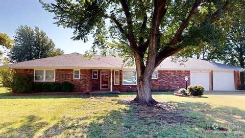 201 Ridgecrest Drive, Tuttle, OK 73089