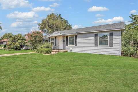 1217 E Cherry Street, Altus, OK 73521