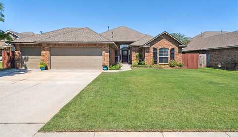 613 Sally Court, Moore, OK 73160