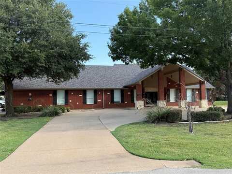 140 W Eldred Street, Burleson, TX 76028