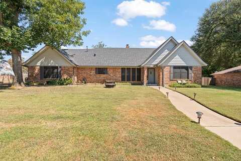 831 S Ridgeway Drive, Cleburne, TX 76033