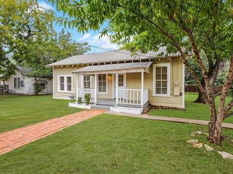 126 N Potter Street, Cedar Hill, TX 75104