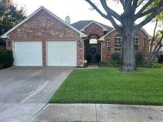 7700 Beaver Head Road, Fort Worth, TX 76137