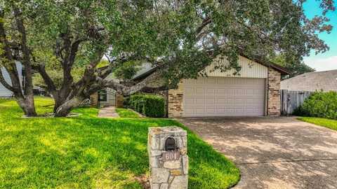 604 Harbor Circle, Azle, TX 76020